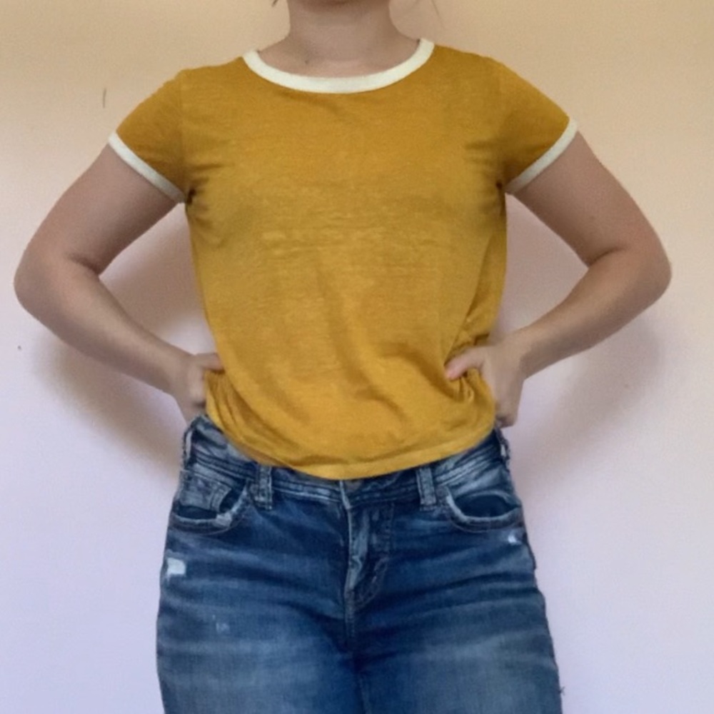 American Eagle tee